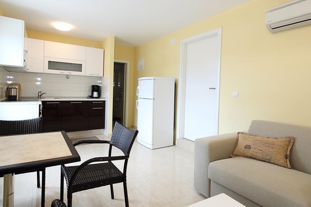 Apartments Barbara Slano Chambre photo